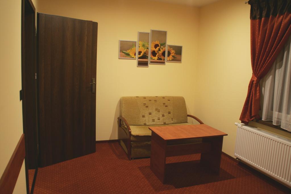 Hotel Kuznia Oberza Polska Łysomice Cameră foto