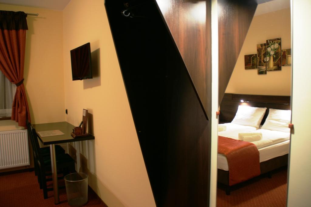 Hotel Kuznia Oberza Polska Łysomice Cameră foto